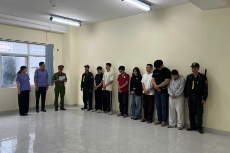 TP.HCM: Triệt phá đường dây buôn bán thuốc lá điện tử quy mô lớn