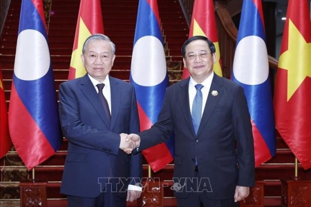 Tổng Bí thư Tô Lâm hội kiến Thủ tướng Lào Sonexay Siphandone