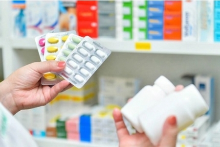 Bộ Y tế yêu cầu không để thiếu thuốc, tăng giá đột biến dịp Tết Bính Ngọ