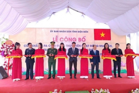 Thông quan lô hàng xuất khẩu đầu tiên qua Cửa khẩu A Pa Chải