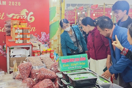 Hội chợ Xuân Hà Nội 2026: Đặc sản vùng miền hút khách mua sắm dịp Tết