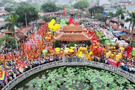 Du xuân Ninh Bình: Đánh thức tiềm năng vùng đất 3 dòng văn hóa