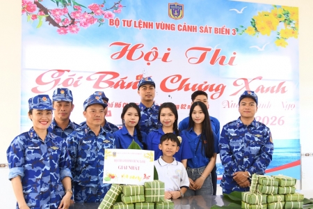 Vùng Cảnh sát biển 3 sôi nổi Hội thi gói bánh chưng xanh đón Tết