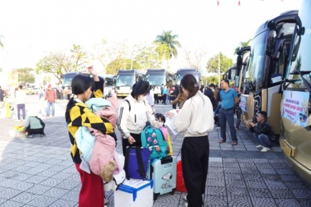 Đà Nẵng: Gần 4.000 công nhân lên “Chuyến xe Công đoàn” về quê đón Tết Bính Ngọ 2026