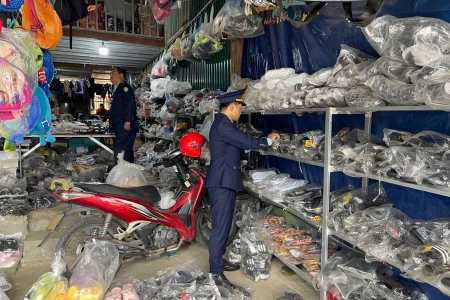 Lực lượng QLTT Lào Cai xử phạt, tiêu hủy hàng hóa gần 4,7 tỷ đồng trong cao điểm Tết Bính Ngọ 2026