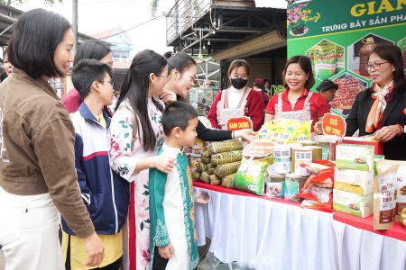 Bắc Ninh: Sản phẩm OCOP "hút" khách dịp Tết