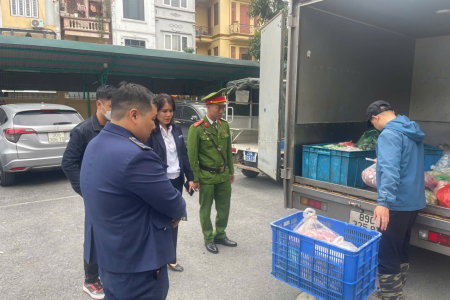 Hà Nội: Phát hiện và xử lý 350 kg nội tạng động vật không rõ nguồn gốc xuất xứ