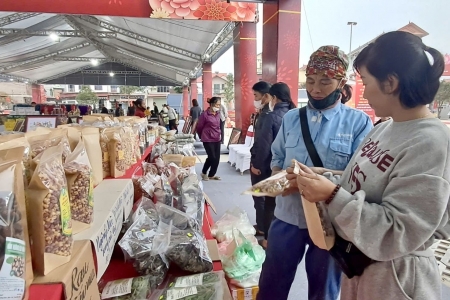 Hàng Việt phủ kín nông thôn, khu công nghiệp dịp Tết Bính Ngọ 2026