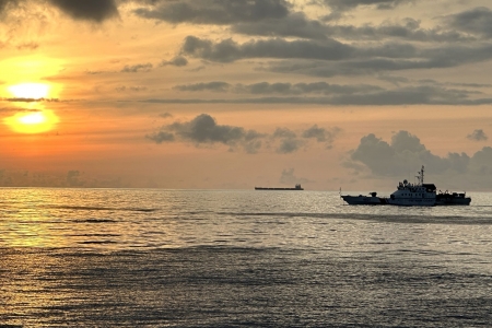 Giữ vững nhịp xuân nơi đầu sóng