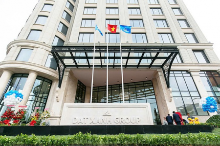 Doanh nghiệp địa ốc rục rịch chốt quyền dự ĐHĐCĐ mùa 2026