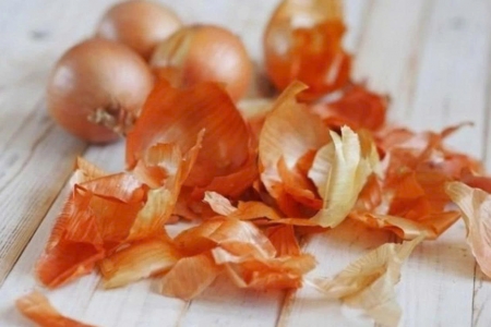 Vỏ hành tây thường bị bỏ đi nhưng lại là vị thuốc tự nhiên đa công dụng