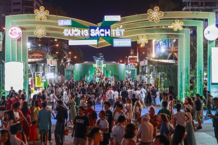 TP. HCM: Đường sách Tết Bính Ngọ 2026 thu gần 5 tỷ đồng, hút gần 1 triệu lượt khách sau 5 ngày