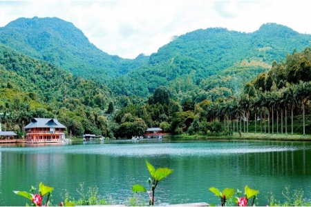 Ba Vì đánh thức tiềm năng du lịch xanh dưới chân núi Tản