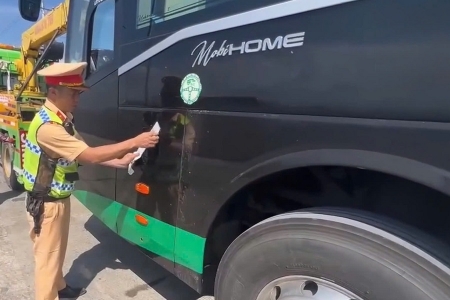 Lâm Đồng: Xe khách vi phạm “3 không” trên cao tốc bị phạt hơn 104 triệu đồng