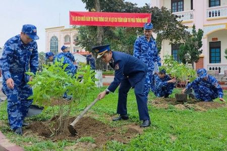 Hải đội 102 phát động Tết trồng cây “Đời đời nhớ ơn Bác Hồ”