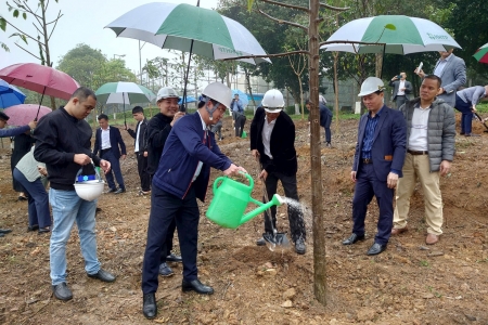 Hà Nội: Phát động ‘Tết trồng cây - Đời đời nhớ ơn Bác Hồ’ tại các khu công nghiệp