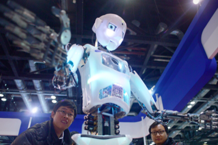 AI Trung Quốc chuyển mình từ phòng thí nghiệm ra dây chuyền sản xuất