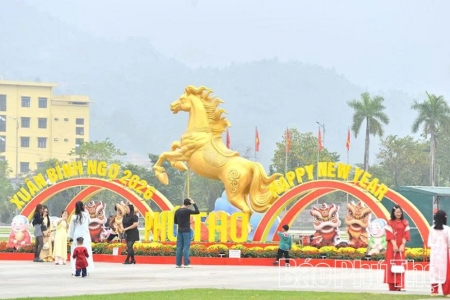 Phú Thọ ngày Xuân: Khơi thông động lực, lan tỏa niềm tin