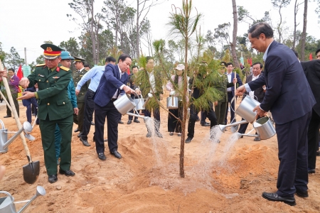 Bí thư Thành ủy Hải Phòng dự Lễ phát động Tết trồng cây “Đời đời nhớ ơn Bác Hồ” Xuân Bính Ngọ 2026