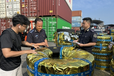 Hải quan khu vực XII thực hiện thủ tục cho 113 tờ khai trong dịp Tết