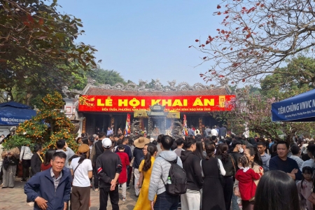 Điều chỉnh giờ phát ấn Đền Trần: Bắt đầu từ 5h sáng ngày Rằm tháng Giêng