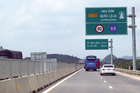 Đề xuất thu phí 5 tuyến cao tốc do Nhà nước đầu tư từ quý I/2026