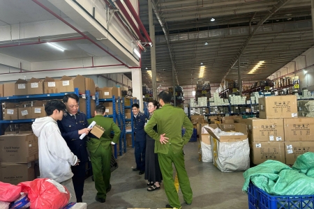 Bắc Ninh: Tạm giữ hàng nghìn lõi vợt Pickleball không rõ nguồn gốc trị giá 340 triệu đồng