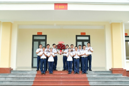 Bộ Tư lệnh Vùng Cảnh sát biển 4 chúc mừng Ngày Thầy thuốc Việt Nam