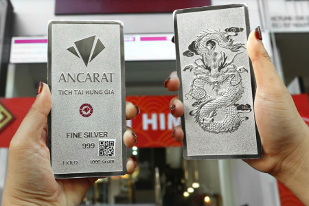 Giá bạc hôm nay 28/2: Trong nước và thế giới đồng loạt bật tăng, dòng tiền vẫn đổ vào kim loại quý