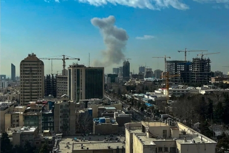 Trung Đông căng thẳng: Iran, Israel đóng cửa không phận, hàng loạt chuyến bay chuyển hướng