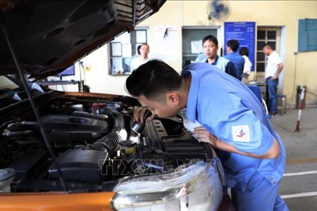 Hướng dẫn tra cứu Giấy chứng nhận kiểm định điện tử và lộ trình khí thải mới 2026