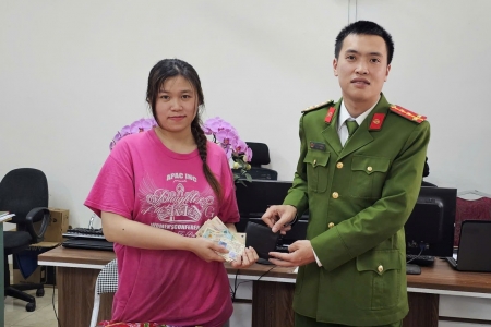 Công an phường An Hải hỗ trợ Nhân dân tìm lại tài sản đánh rơi