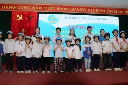 Thanh Hóa: Tập huấn kỹ năng xử lý tình huống khi tham gia giao thông cho hội viên phụ nữ và trẻ em