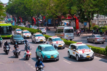 Hành trình xanh hóa taxi Thủ đô: Khi khát vọng đối mặt với bài toán thực tế