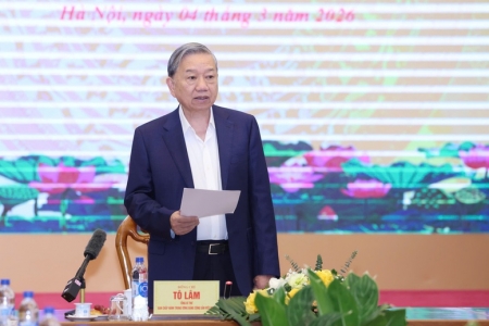 Tổng Bí thư: Công tác chính trị, tư tưởng phải thực sự đi trước, mở đường