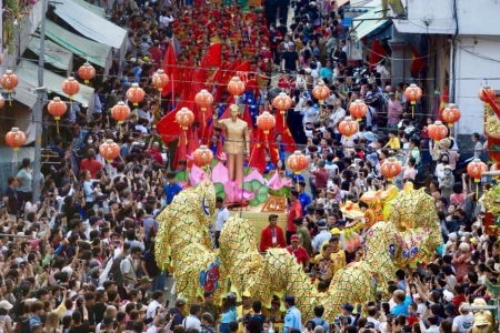 TP. HCM rực rỡ Đêm hội Nguyên Tiêu mừng Xuân Bính Ngọ 2026