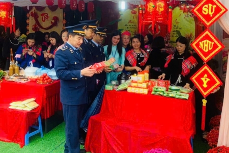 Quản lý thị trường tỉnh Lạng Sơn: Tăng cường giám sát thị trường mùa lễ hội