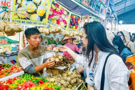 Cần Thơ: Gặp gỡ doanh nghiệp du lịch, chuẩn bị cho Lễ hội Bánh dân gian Nam Bộ 2026
