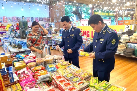 Ninh Bình triển khai kế hoạch đấu tranh chống buôn lậu, hàng giả đến năm 2030