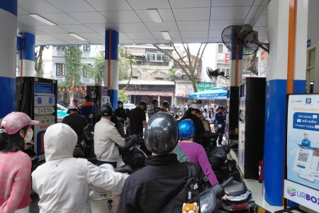 Giá xăng dầu có thể được điều chỉnh ngay nếu giá cơ sở tăng từ 7%