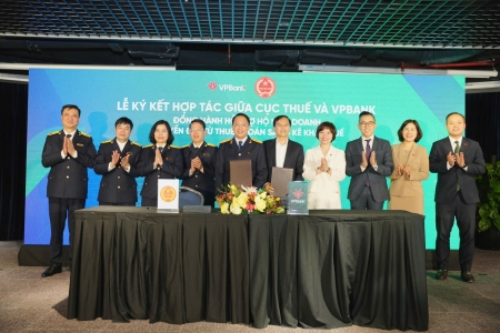 VPBank hợp tác Cục Thuế, hỗ trợ 5,4 triệu hộ kinh doanh bằng giải pháp số “all-in-one”