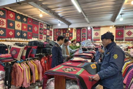 Đội QLTT số 9 Lào Cai xử lý 29 vụ vi phạm, xử phạt hơn 690 triệu đồng trong đợt cao điểm Tết 2026