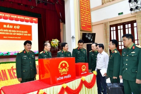 Nghệ An: Kiểm tra công tác chuẩn bị bầu cử tại Bộ Chỉ huy Quân sự tỉnh