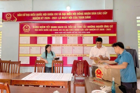 Cốc San (Lào Cai): Rực rỡ cờ hoa, sẵn sàng cho ngày hội lớn của toàn dân