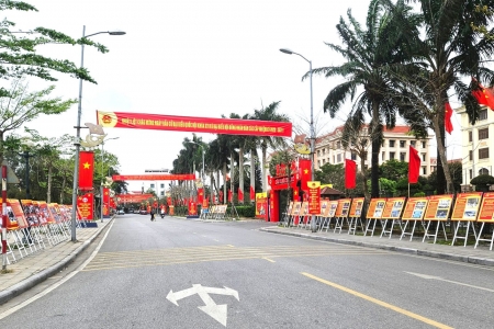 Rộn ràng không khí trước giờ bầu cử tại phường Nam Định