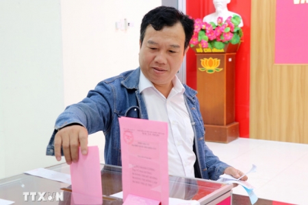 Ngư dân vùng biển Cà Ná hoàn tất bỏ phiếu để ra khơi bám biển sớm