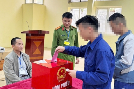 Thái Nguyên: 100% người bị tạm giữ, tạm giam, cai nghiện ma túy đã hoàn thành bầu cử