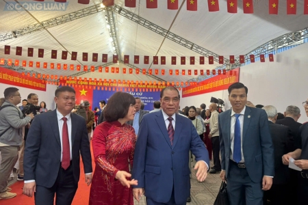 Ngày hội non sông 15/3: Cử tri Hà Nội nô nức đi bầu cử đại biểu Quốc hội khóa XVI và HĐND các cấp