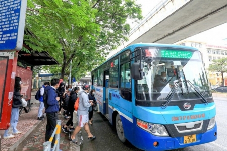 Transerco triển khai phong trào: "Văn minh xe buýt": Tiếp tục lấy hành khách làm trung tâm phục vụ