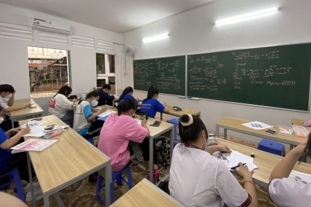 Dạy thêm, học thêm tiếp tục “nóng”: Bộ Giáo dục và Đào tạo nghiên cứu điều chỉnh quy định